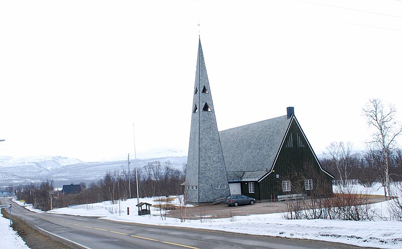 File:Tana kirke at Rustefjelbma.JPG