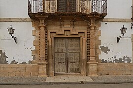 Tembleque, Casa de las Torres, detalle puerta principal.jpg