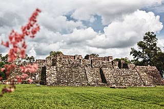 <span class="mw-page-title-main">Aztec society</span> Society in central Mexico prior to the Spanish conquest