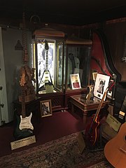The Vault - Rock Memorabilia Museum, Hard Rock Cafe London (2022-03-26 15.03.46 by Marcus Grbac).jpg