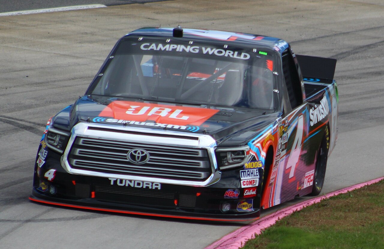 Image of Todd Gilliland Martinsville 2018