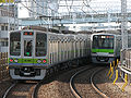 Toei Shinjuku Line 10280 10440 at Funabori Station.jpg