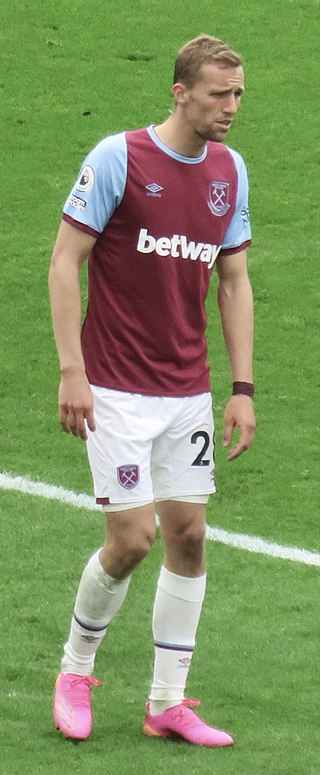 <span class="mw-page-title-main">Tomáš Souček</span> Czech footballer (born 1995)