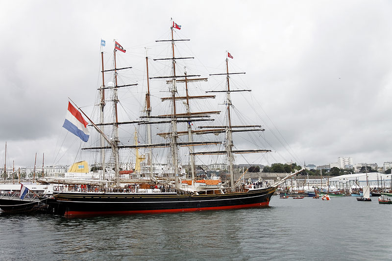 File:Tonnerres de Brest 2012 - Stad Amsterdam - 106.jpg