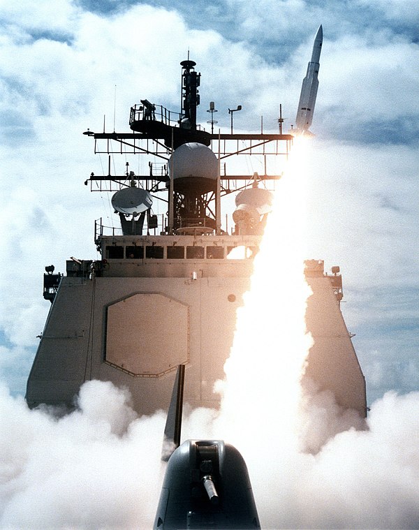 A missile departs the forward launcher of USS Vincennes during a 1987 exercise. The same launcher was used in Flight 655's downing.