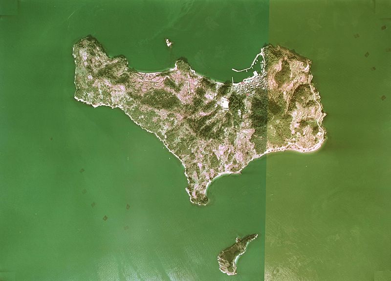 File:Uo-Shima Island Aerial photograph.jpg