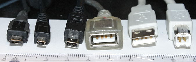 675px-Usb_connectors.JPG