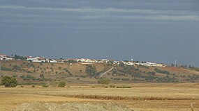 Vista parcial da vila de Panoias.jpg