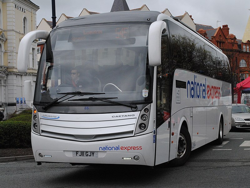 File:Whittle Coaches 85 FJ11GJY (8717248266).jpg