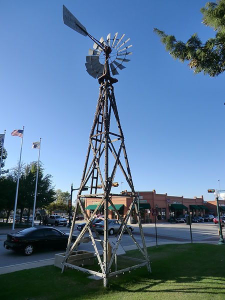 File:Windmill on Main Street, Grapevine, TX, Oct 2012.jpg