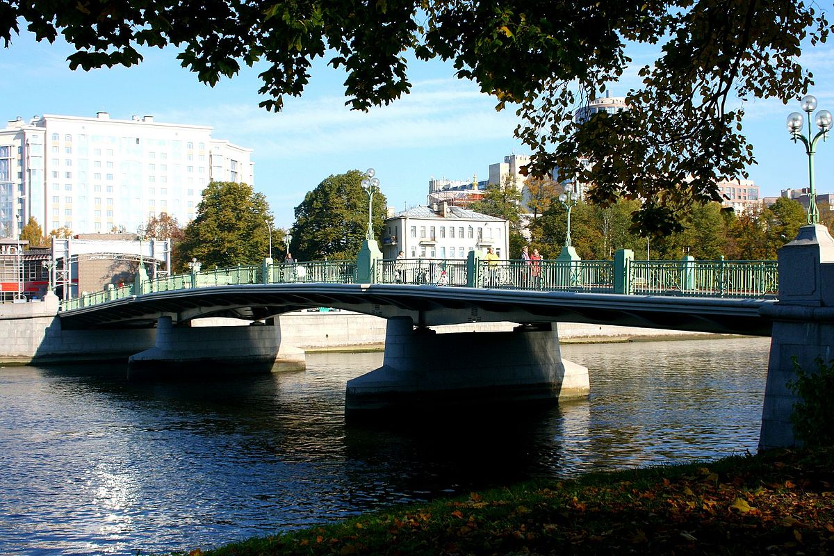 3-Й Елагин мост в Санкт-Петербурге