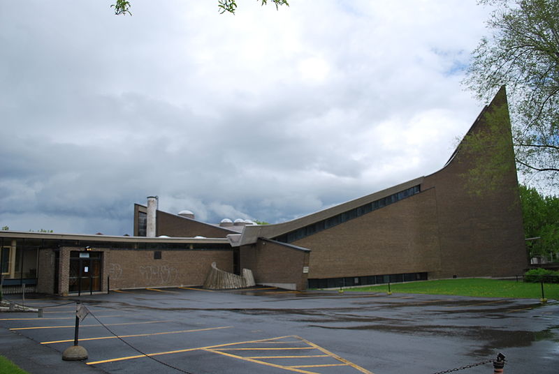 File:Église Saint-Jean-Baptiste-de-la-Salle (Montréal)01.JPG