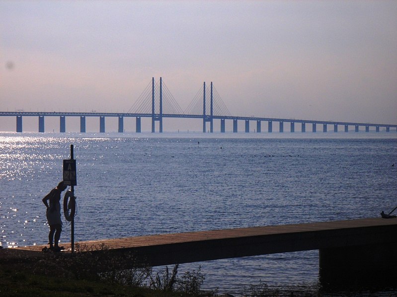 File:Öresund-Brücke.JPG