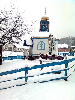 Капличка при православному Свято-Георгіївському монастирі.jpg