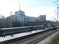 Поезд № 15 и Мурманский вокзал.jpg