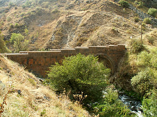 Գառնու կամուրջ