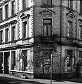 Apartment building in closed development and in a corner