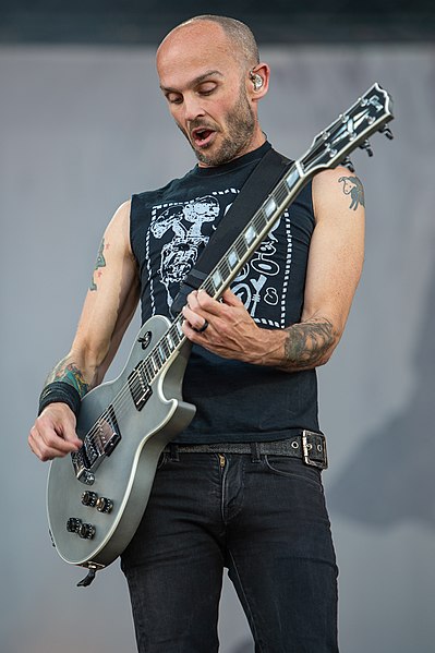 File:2018 RiP - Rise Against - by 2eight - DSC1864.jpg