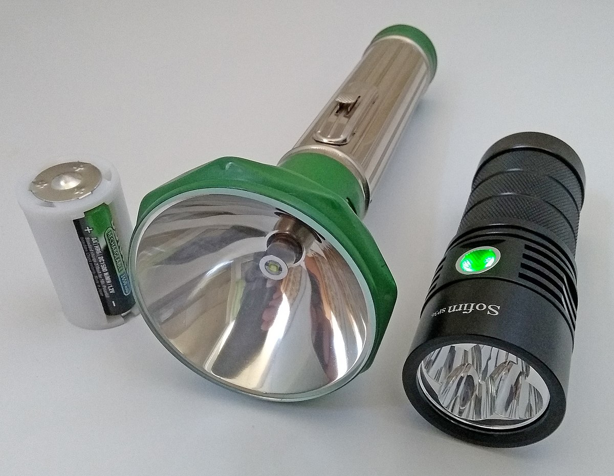 Mechanically powered flashlight - Wikipedia