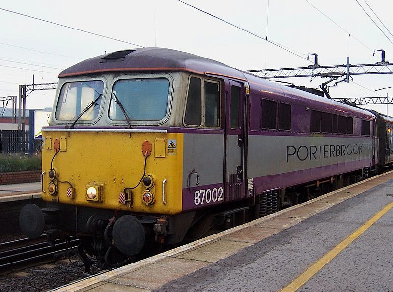 File:87002 D Watford Junction.JPG