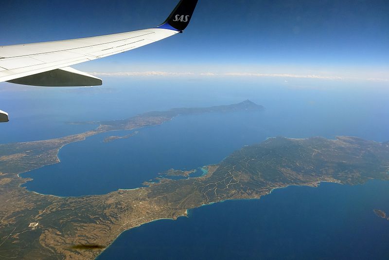 File:ATHOS FLIGHT ATH-ARN 737 SAS LN-RGA (8999835318).jpg