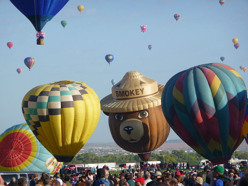 File:Albuquerque Balloon Fiesta 2011 - Smokey the Bear balloon pre-launch.JPG