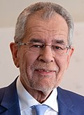 Alexander Van der Bellen 2016 cropped.jpg