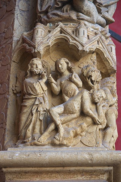 File:Amiens bas relief06.jpg