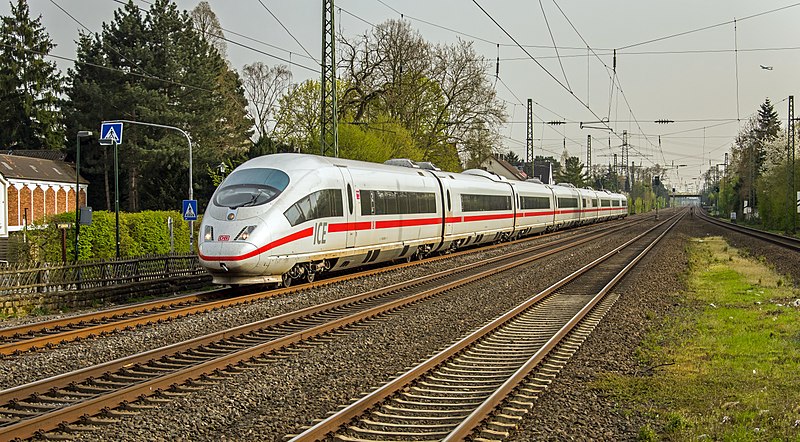 File:Angermund ICE3 403 020-1 als ICE 628 München - Essen Hbf (13558300404).jpg