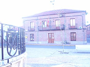 Ayuntamiento de Sanchidrián.JPG