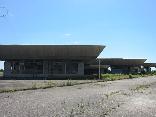 Сухумский аэропорт. Аэропорт Бабушара Абхазия. Бабушары Абхазия аэродром. Аэродром Сухуми- Бабушара. Сухумский аэропорт Абхазии.