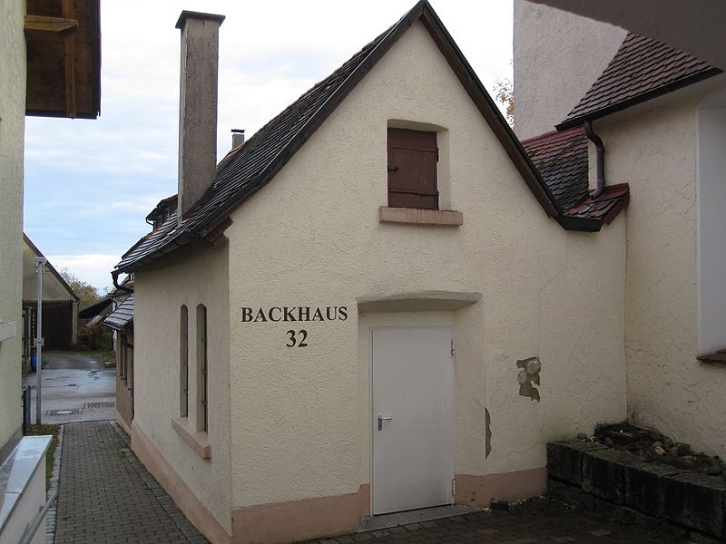 File:Backhaus-reutti.jpg