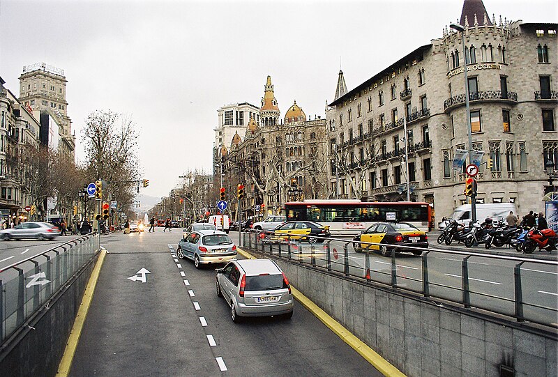 File:Barcelona-2007-rr-38.jpg