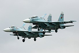 Bielorrusia Fuerza Aérea Sukhoi Su-27UB Pichugin-1.jpg