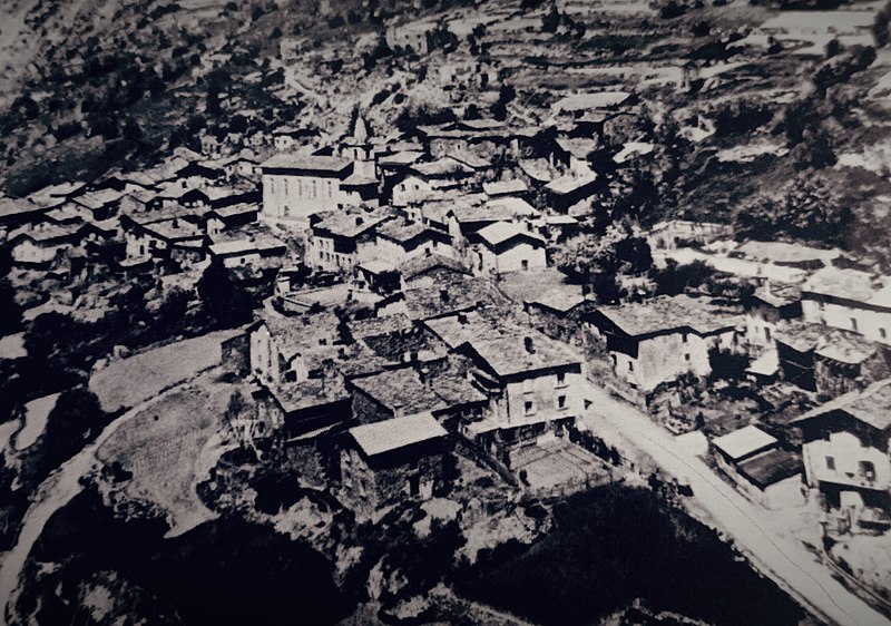 File:Bonvillard, village d'Orelle en 1950.jpg