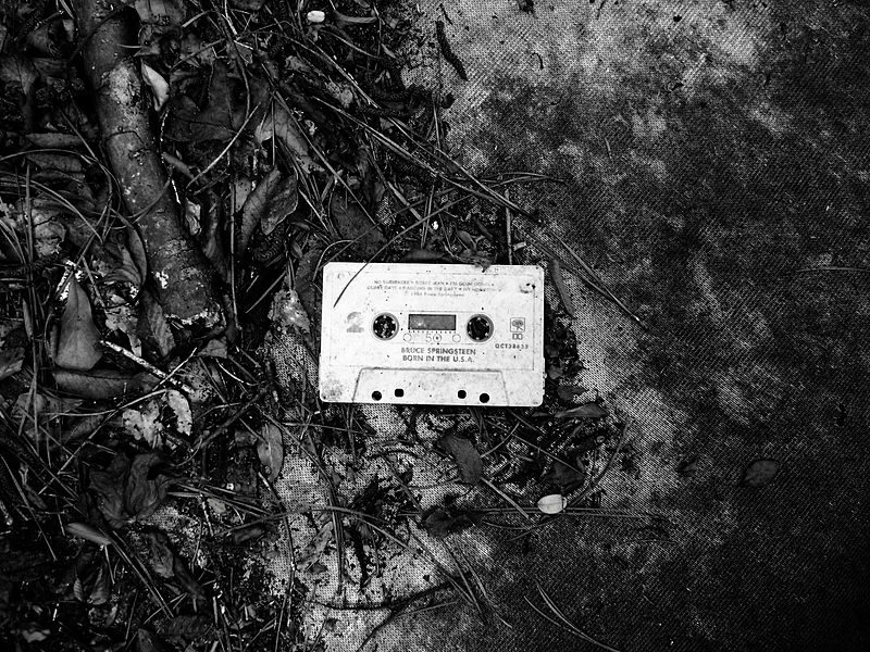 File:Born in the U.S.A., Humble Negro Cemetery, Humble, Texas 0508101245BW (4591676973).jpg