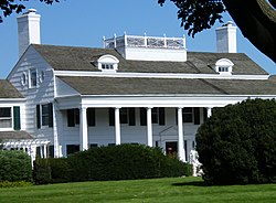 Breese Evi; 155 Hill Yolu; Southampton, New York.jpg