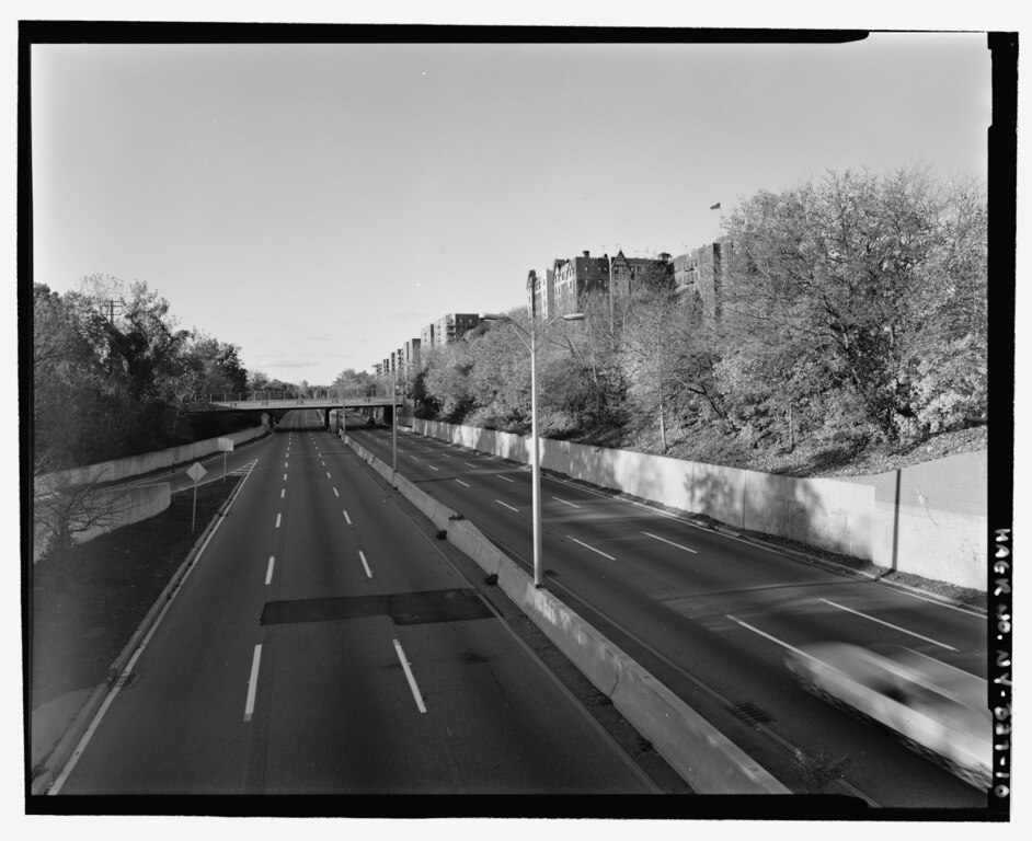 File:Bronx River Parkway Reservation, The Bronx to Kensico Dam, White Plains, Westchester County ...
