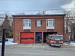 Brook Street İtfaiye İstasyonu L8 ve E9, Providence RI.jpg