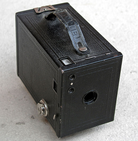 February 1, 1900: Kodak popularizes snapshots by introducing the one-dollar Brownie camera