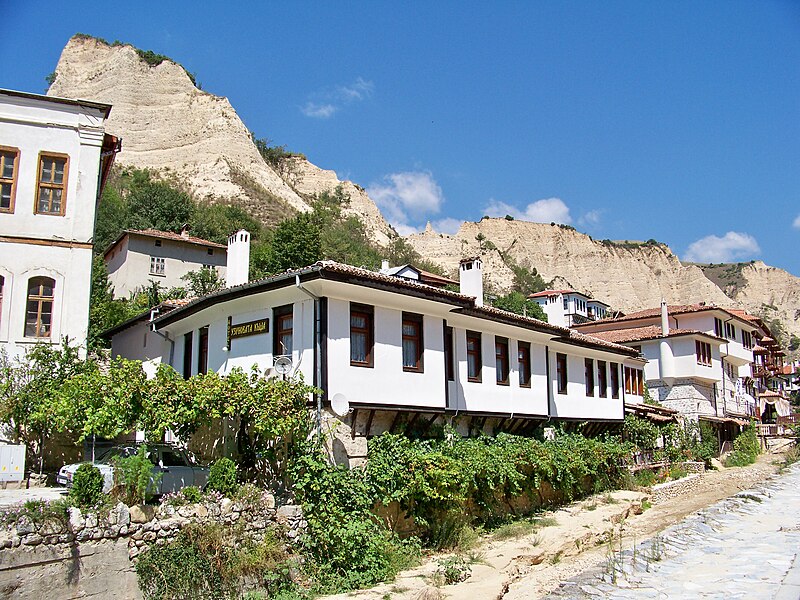 File:Bulgaria Melnik-03.jpg