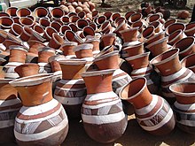 Traditional pottery from Boubon, a village close to the capital Niamey. Canaris prets pour la vente a Boubon.jpg