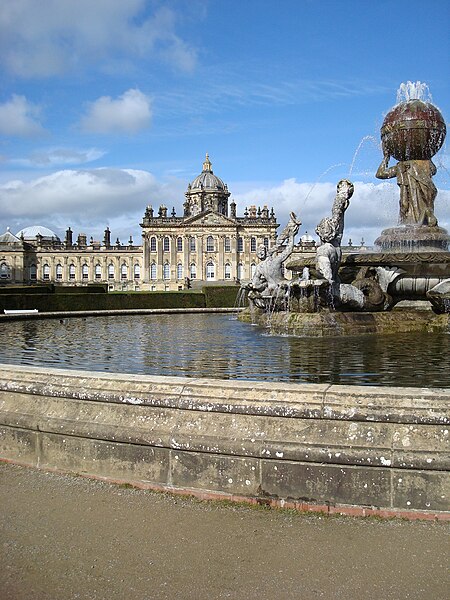 File:Castle Howard with fountain.jpg