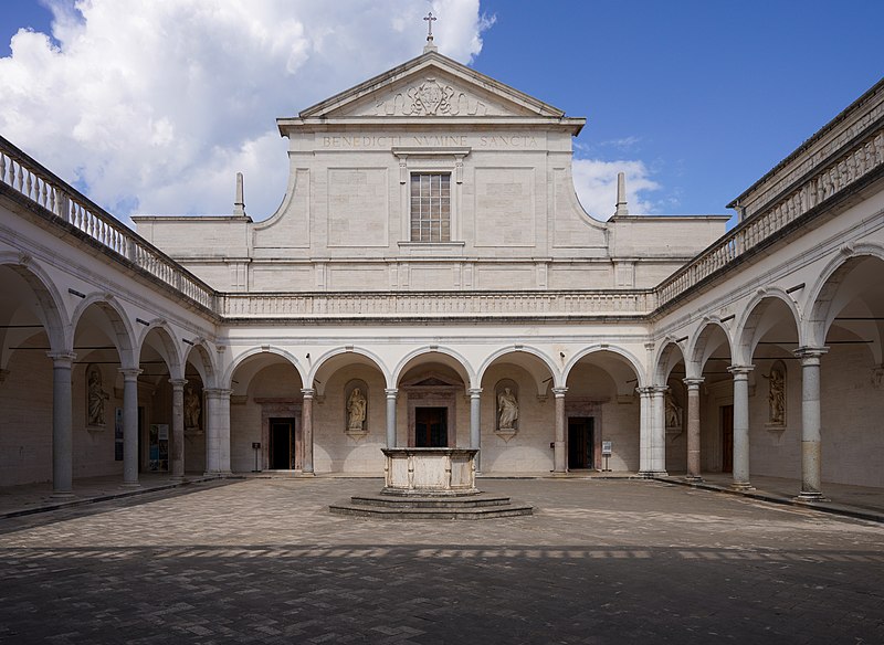 File:Cathedral (Monte Cassino) - Facade.jpg