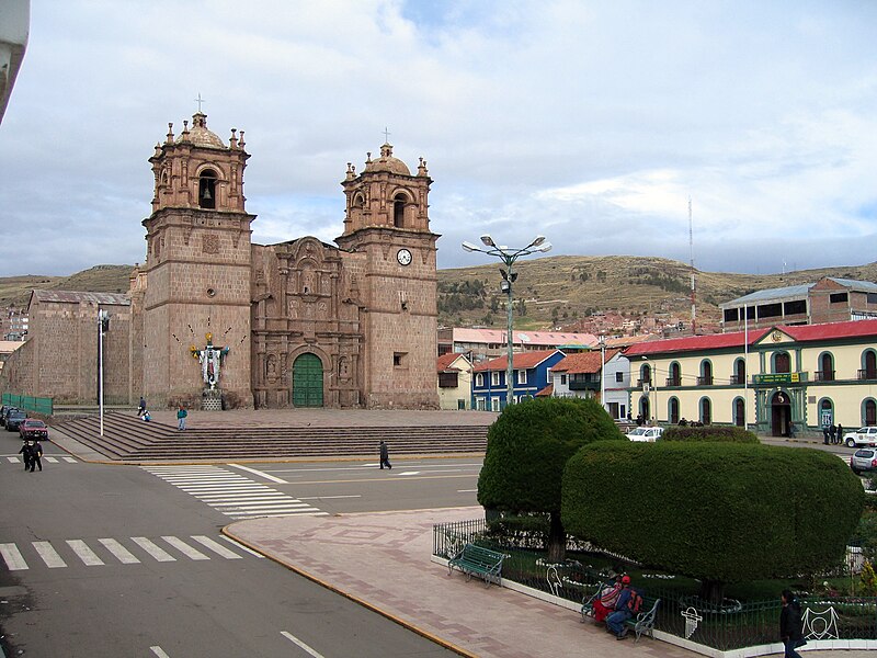 File:Cathedral of Puno.jpg