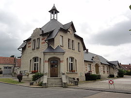 Chassemy (Aisne) mairie-école.JPG