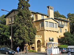 Колледж әйелдер клубы (Беркли, Калифорния) .JPG