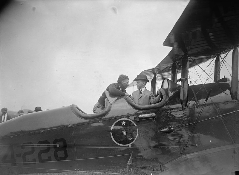 File:Coolidge inspecting world flight plane.jpg