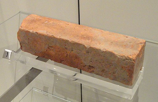 Cut brick, Indus Valley Tradition, Harappan Phase, Chanhu Daro, Pakistan, c. 2500-1900 BC - Royal Ontario Museum - DSC09716