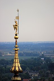 Ratusz Głównego Miasta – figura króla Zygmunta II Augusta na szczycie wieży